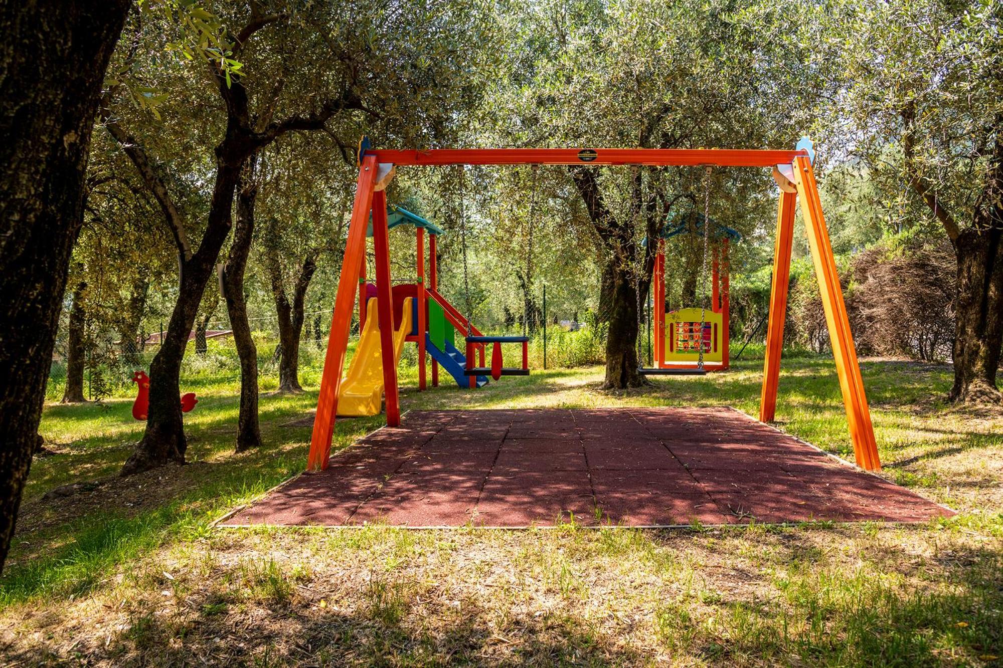 Camping Park Garda Limone sul Garda Exterior foto
